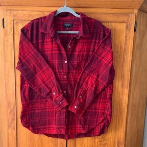 Banana Republic Red Plaid flannel Women's Button Down Shirt